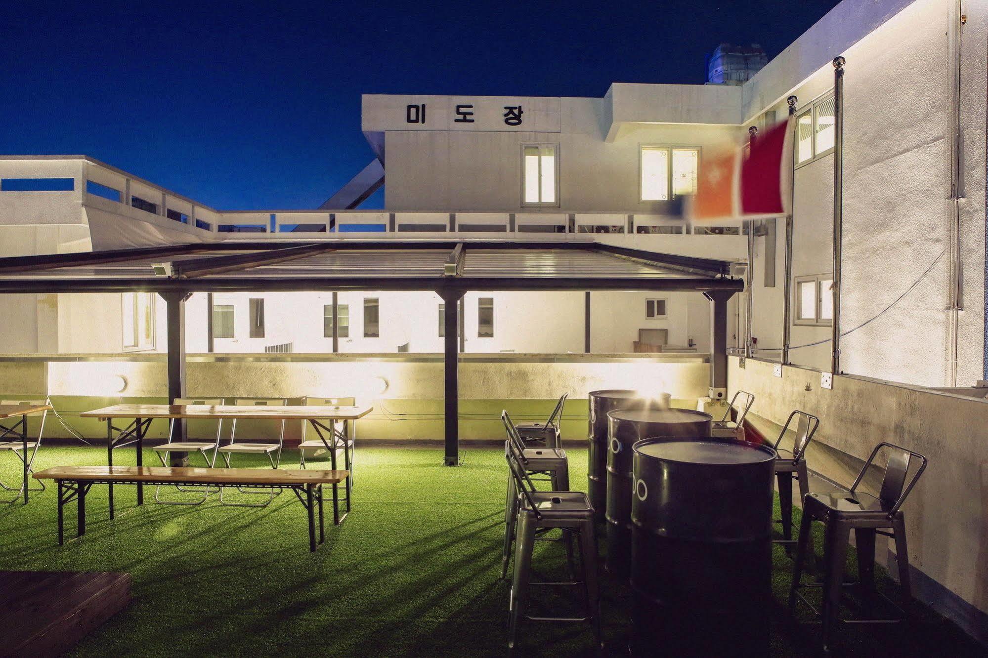 Mido Hostel Seogwipo Exterior foto